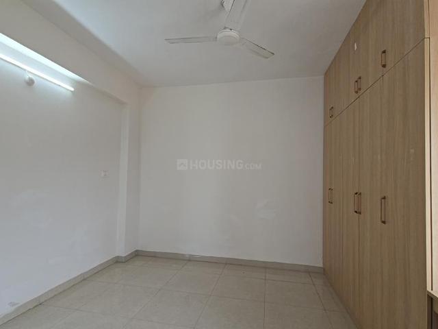 2 BHK Apartment in Kondapur for rent Hyderabad. The reference number is 20660807