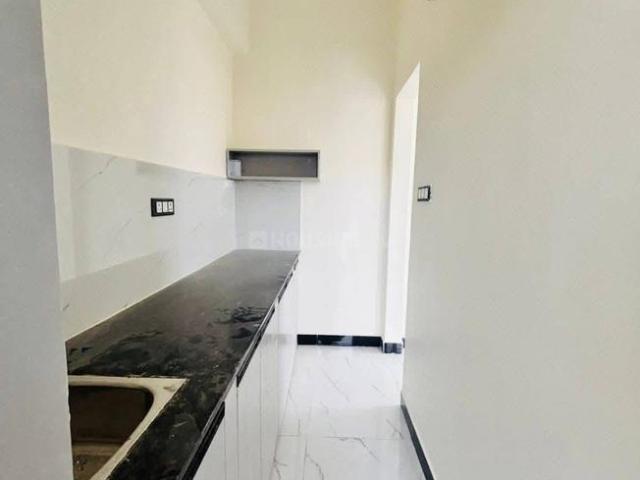 2 BHK Apartment in Kondapur for rent Hyderabad. The reference number is 20740744