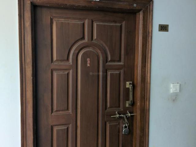 2 BHK Apartment in Kondapur for rent Hyderabad. The reference number is 20742800