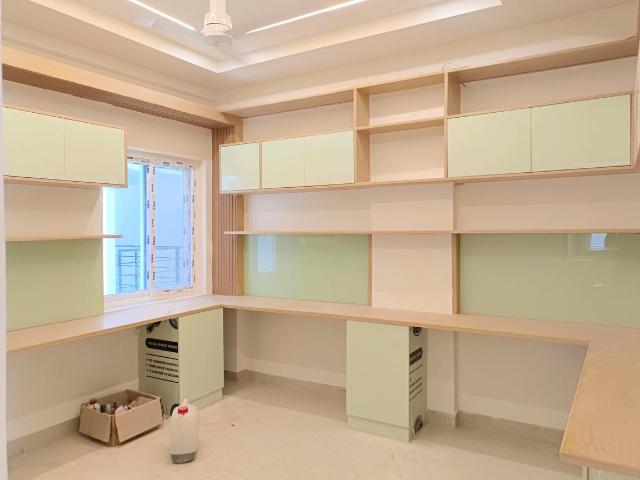 2 BHK Apartment in Kondapur for resale Hyderabad. The reference number is 15442460