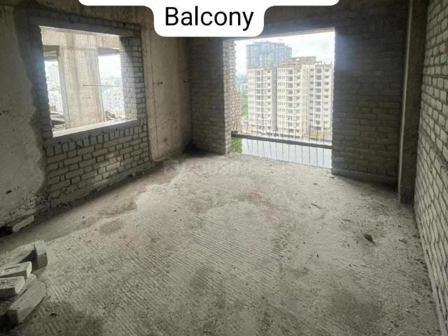 2 BHK Apartment in Kondapur for resale Hyderabad. The reference number is 18175321
