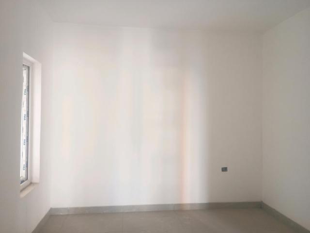 2 BHK Apartment in Kondapur for resale Hyderabad. The reference number is 19602056