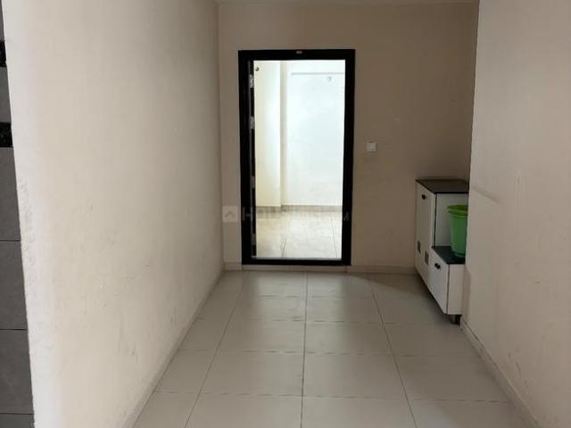 2 BHK Apartment in Kondapur for resale Hyderabad. The reference number is 19899751