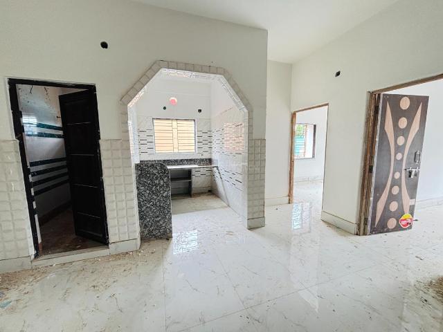 2 BHK Apartment in Konnagar for resale Hooghly. The reference number is 20810178