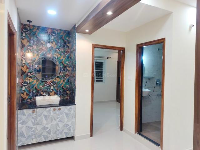 2 BHK Apartment in Koramangala for rent Bengaluru. The reference number is 19052798