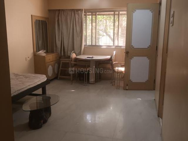 2 BHK Apartment in Koregaon Park for rent Pune. The reference number is 18734628