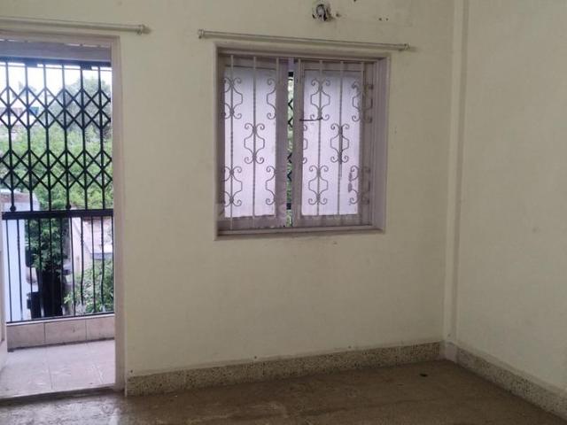 2 BHK Apartment in Koregaon Park for rent Pune. The reference number is 19039099