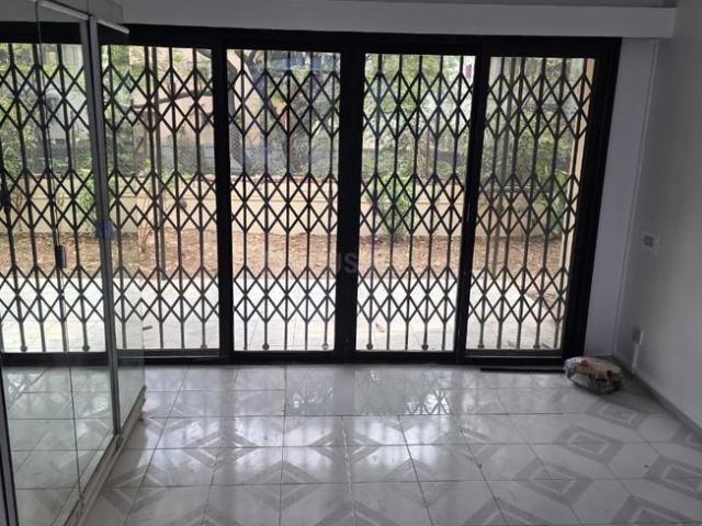2 BHK Apartment in Koregaon Park for rent Pune. The reference number is 19338174