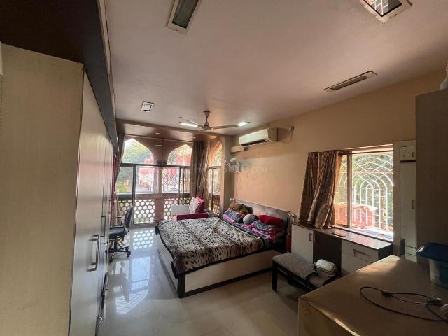 2 BHK Apartment in Koregaon Park for rent Pune. The reference number is 20962632