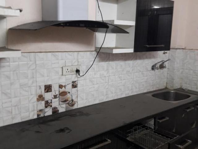 2 BHK Apartment in Kakadeo for rent Kanpur. The reference number is 20412798