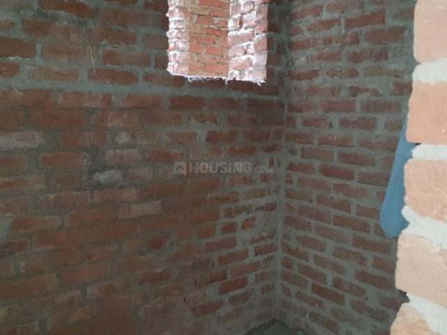 2 BHK Apartment in Kakadeo for resale Kanpur. The reference number is 17692465