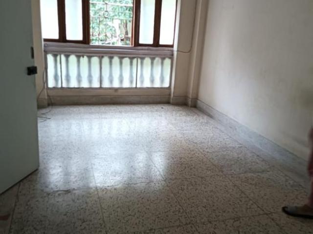 2 BHK Apartment in Kalighat for resale Kolkata. The reference number is 20649787