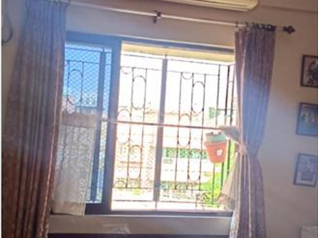 2 BHK Apartment in Kalighat for resale Kolkata. The reference number is 20986774