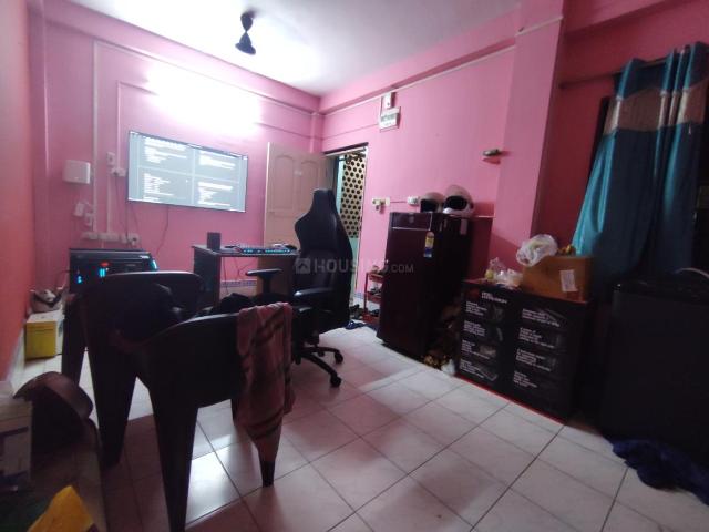 2 BHK Apartment in Kalikapur, EM Bypass for rent Kolkata. The reference number is 20733452