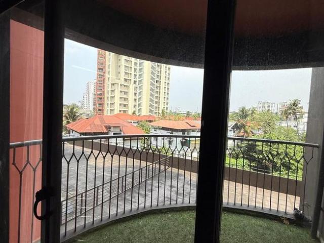 2 BHK Apartment in Kaloor for resale Kochi. The reference number is 19851410