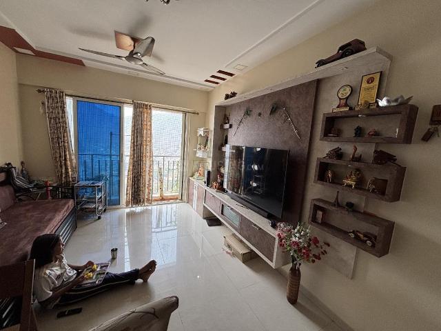 2 BHK Apartment in Kalwa for resale Thane. The reference number is 19979346
