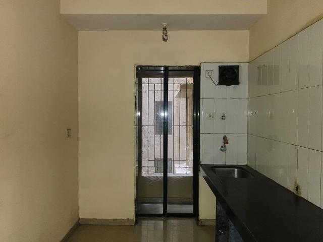 2 BHK Apartment in Kalyan West for resale Beyond Thane. The reference number is 17645825