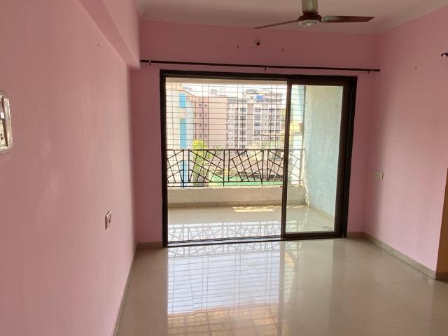 2 BHK Apartment in Kalyan West for resale Kalyan. The reference number is 11135357