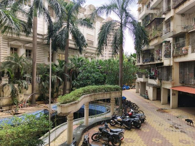 2 BHK Apartment in Kalyan West for resale Kalyan. The reference number is 17422351
