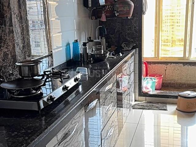 2 BHK Apartment in Kalyan West for resale Kalyan. The reference number is 18471050