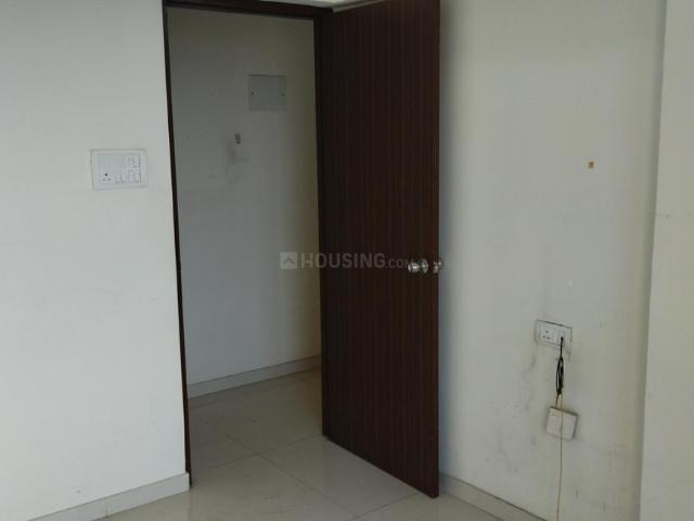 2 BHK Apartment in Kalyan West for resale Kalyan. The reference number is 18629721