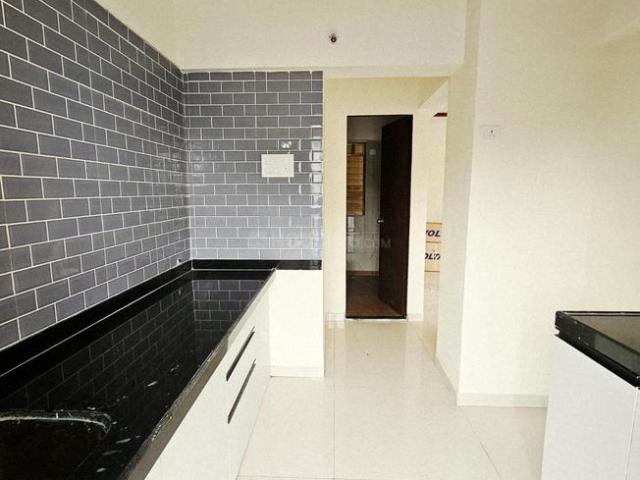 2 BHK Apartment in Kalyan West for resale Kalyan. The reference number is 18185352