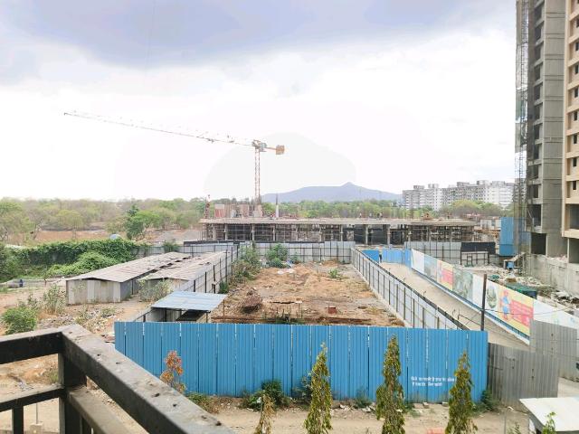 2 BHK Apartment in Kalyan West for resale Kalyan. The reference number is 19424018
