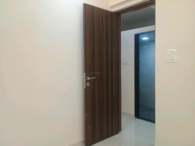 2 BHK Apartment in Kalyan West for resale Kalyan. The reference number is 19573885