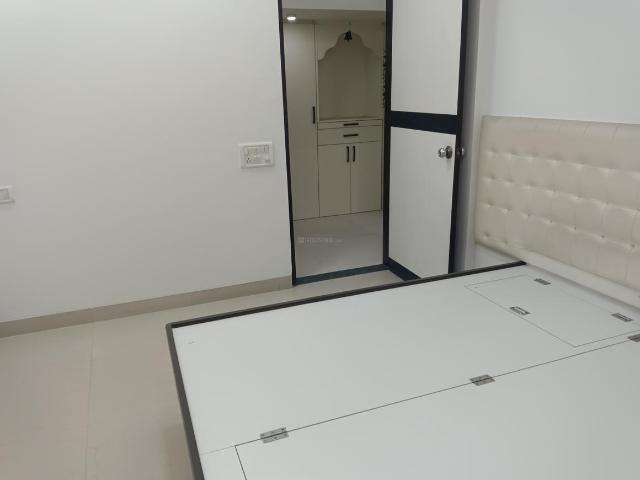 2 BHK Apartment in Kalyan West for resale Kalyan. The reference number is 19578252