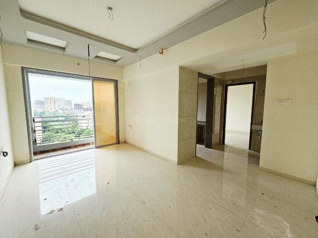 2 BHK Apartment in Kalyan West for resale Kalyan. The reference number is 19721298