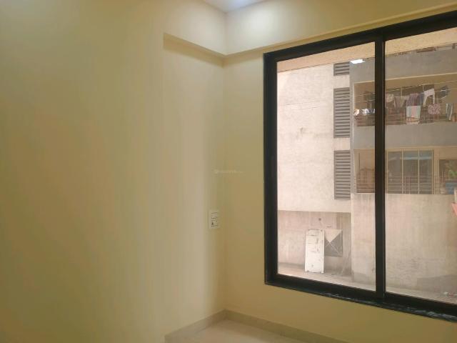 2 BHK Apartment in Kalyan West for resale Kalyan. The reference number is 19865387