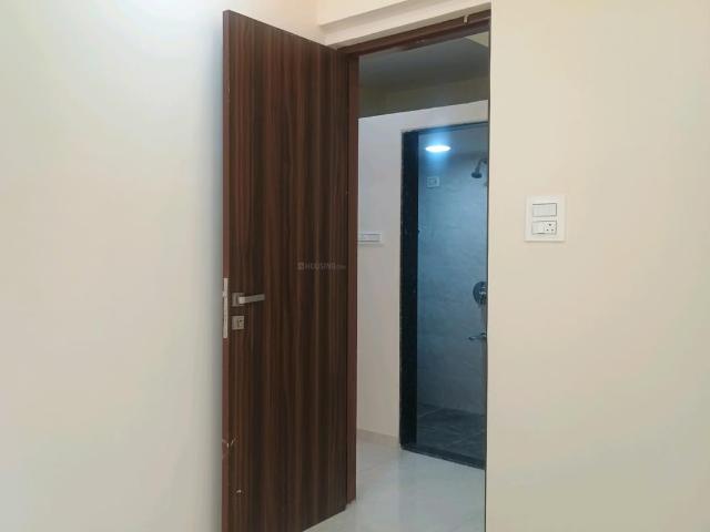 2 BHK Apartment in Kalyan West for resale Kalyan. The reference number is 19866502