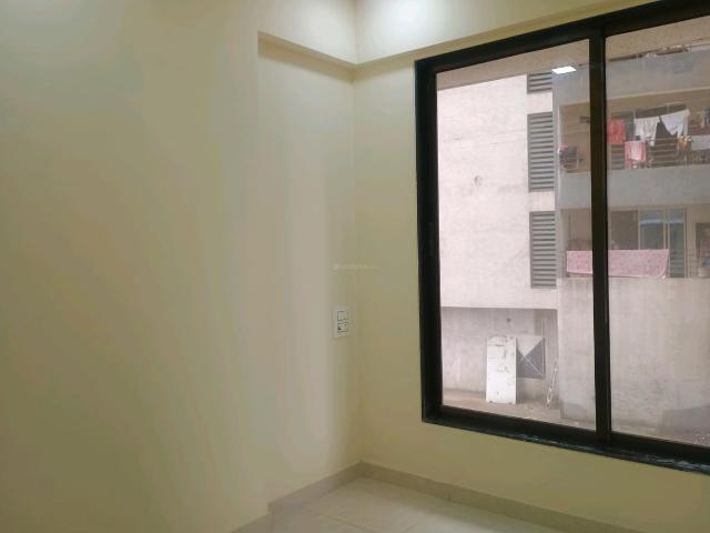 2 BHK Apartment in Kalyan West for resale Kalyan. The reference number is 19866763