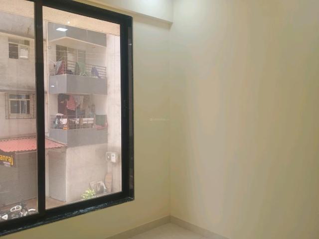 2 BHK Apartment in Kalyan West for resale Kalyan. The reference number is 19867394