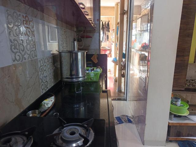 2 BHK Apartment in Kalyan West for resale Kalyan. The reference number is 19027317