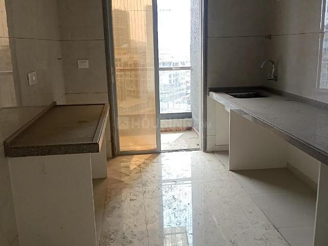 2 BHK Apartment in Kalyan West for resale Kalyan. The reference number is 19304075