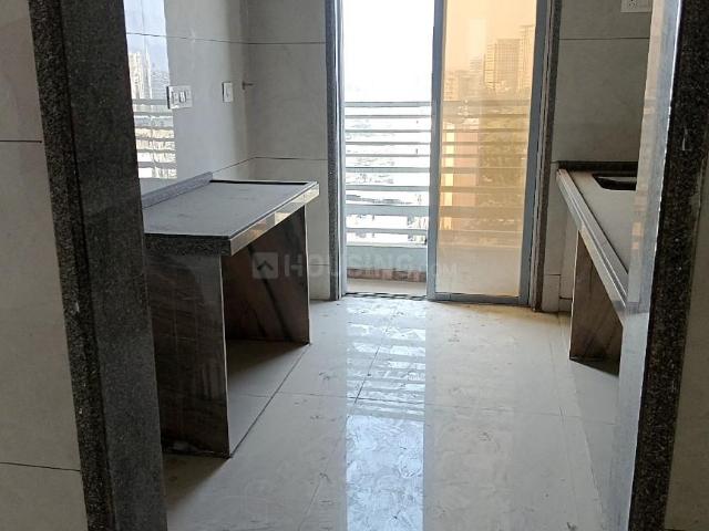 2 BHK Apartment in Kalyan West for resale Kalyan. The reference number is 19310935