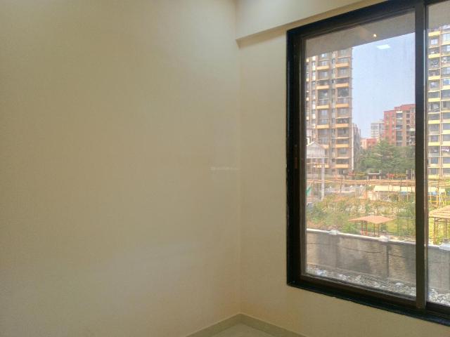 2 BHK Apartment in Kalyan West for resale Kalyan. The reference number is 19336507