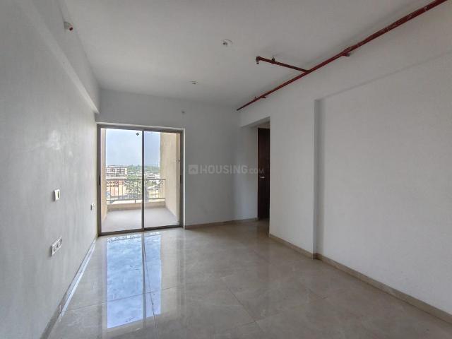 2 BHK Apartment in Kalyan West for resale Kalyan. The reference number is 20429180