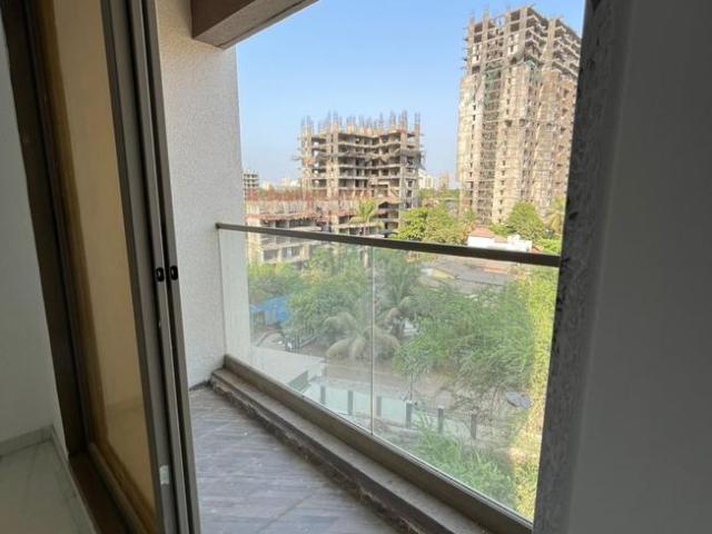 2 BHK Apartment in Kalyan West for resale Kalyan. The reference number is 20712465