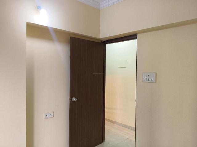 2 BHK Apartment in Kalyan West for resale Kalyan. The reference number is 20066410