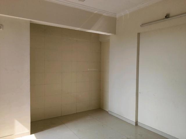 2 BHK Apartment in Kalyan West for resale Kalyan. The reference number is 20067792