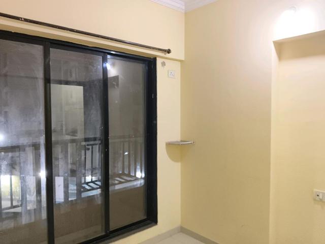2 BHK Apartment in Kalyan West for resale Kalyan. The reference number is 20170694