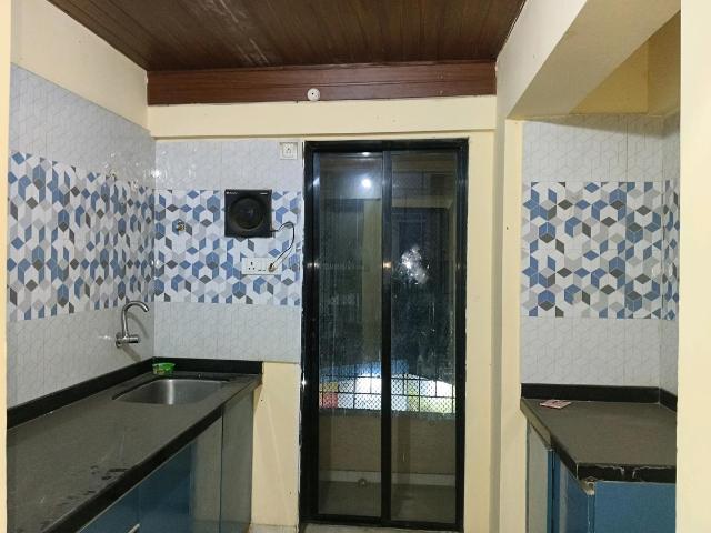2 BHK Apartment in Kalyan West for resale Kalyan. The reference number is 20170712