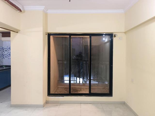 2 BHK Apartment in Kalyan West for resale Kalyan. The reference number is 20170730
