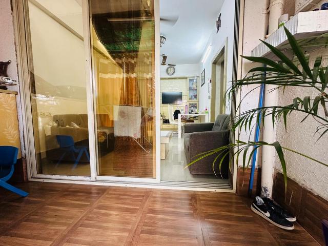 2 BHK Apartment in Kalyan West for resale Kalyan. The reference number is 20227917