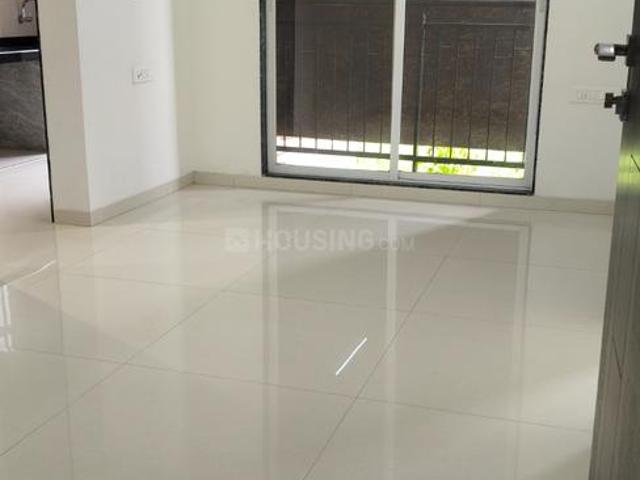 2 BHK Apartment in Kalyan West for resale Kalyan. The reference number is 21011267