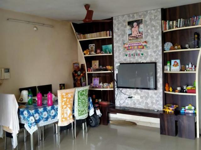 2 BHK Apartment in Kalyan West for resale Kalyan. The reference number is 7972047