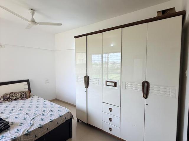 2 BHK Apartment in Kalyani Nagar for rent Pune. The reference number is 20699437