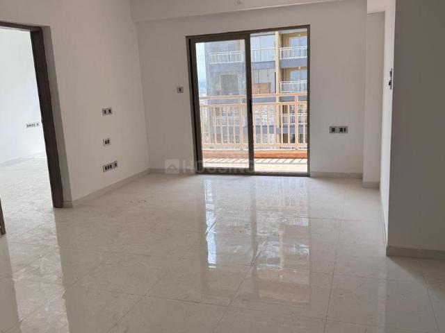 2 BHK Apartment in Kalyani Nagar for rent Pune. The reference number is 20761946